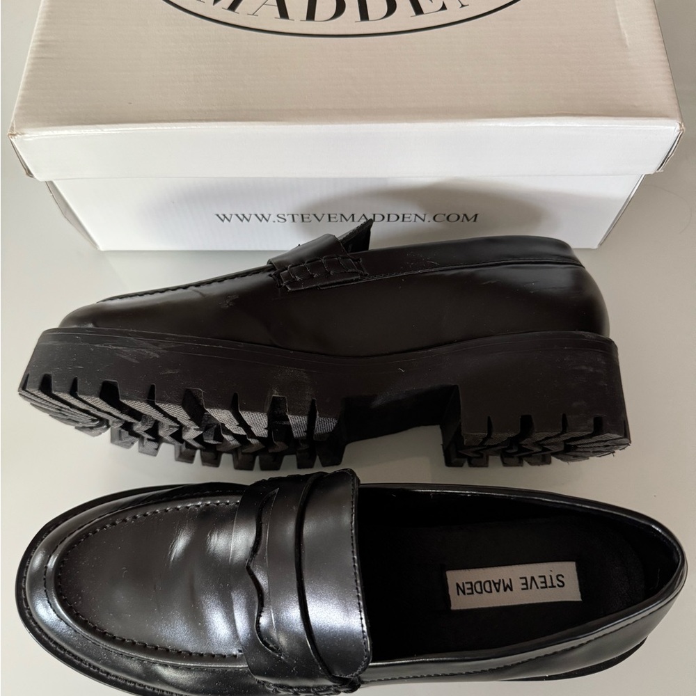 Steve Madden Black Lug Sole Loafers